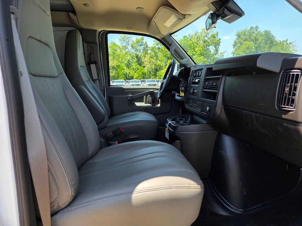 New 2025 Chevrolet Express 3500 Extended w/ Driver Convenience Package RWD image 21