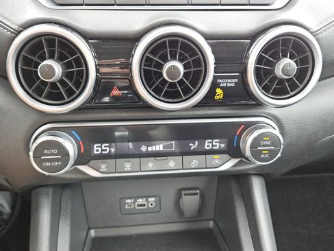 Used 2021 Nissan Sentra SV FWD image 10