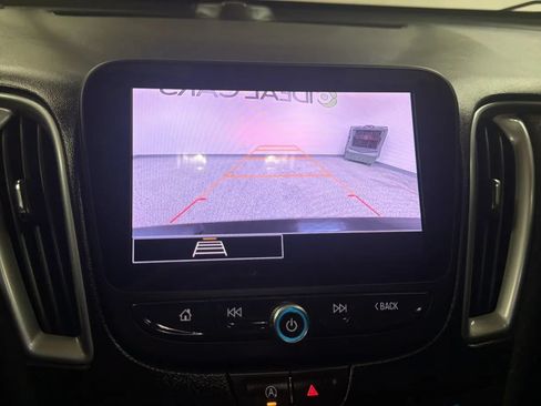 Used 2023 Chevrolet Malibu LT FWD image 14