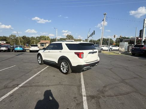 Used 2021 Ford Explorer Platinum w/ Equipment Group 601A AWD/4WD image 10