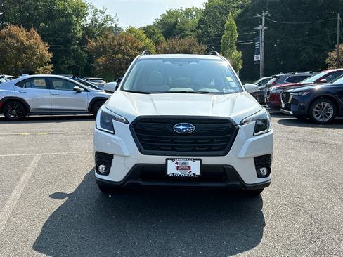 Certified 2024 Subaru Forester Premium AWD/4WD image 8