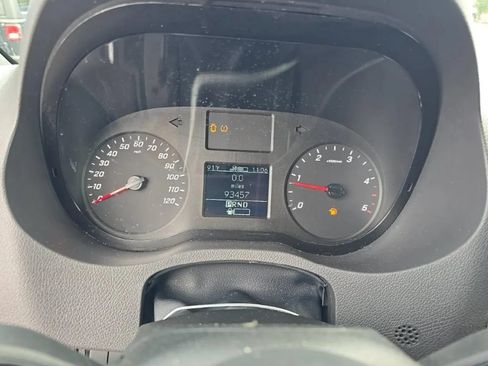 Used 2022 Mercedes-Benz Sprinter 2500 image 11