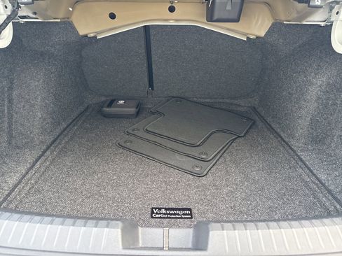 Used 2025 Volkswagen Jetta SEL image 11