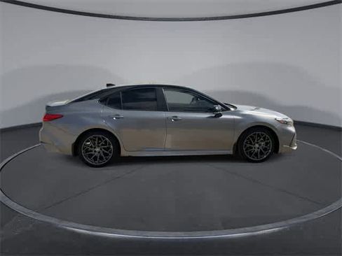 Used 2025 Toyota Camry XSE image 9