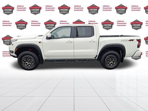 New 2026 Nissan Frontier PRO-4X w/ Pro-4x Convenience Package image 2