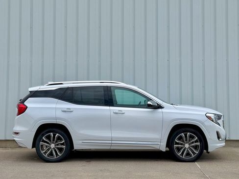Used 2019 GMC Terrain Denali w/ Advanced Safety Package AWD/4WD image 7