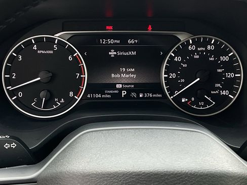 Used 2025 Nissan Rogue SV image 22