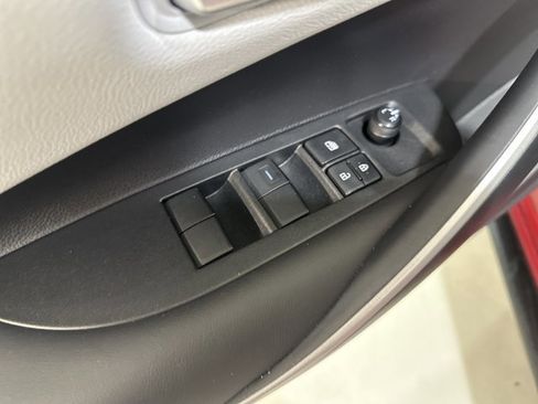 Used 2023 Toyota Corolla SE image 18