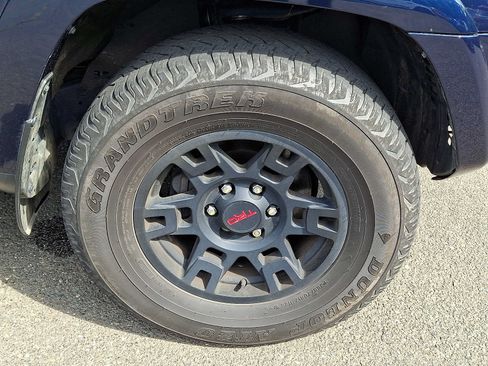 Used 2023 Toyota 4Runner TRD Off-Road Premium w/ Moonroof Package AWD/4WD image 8