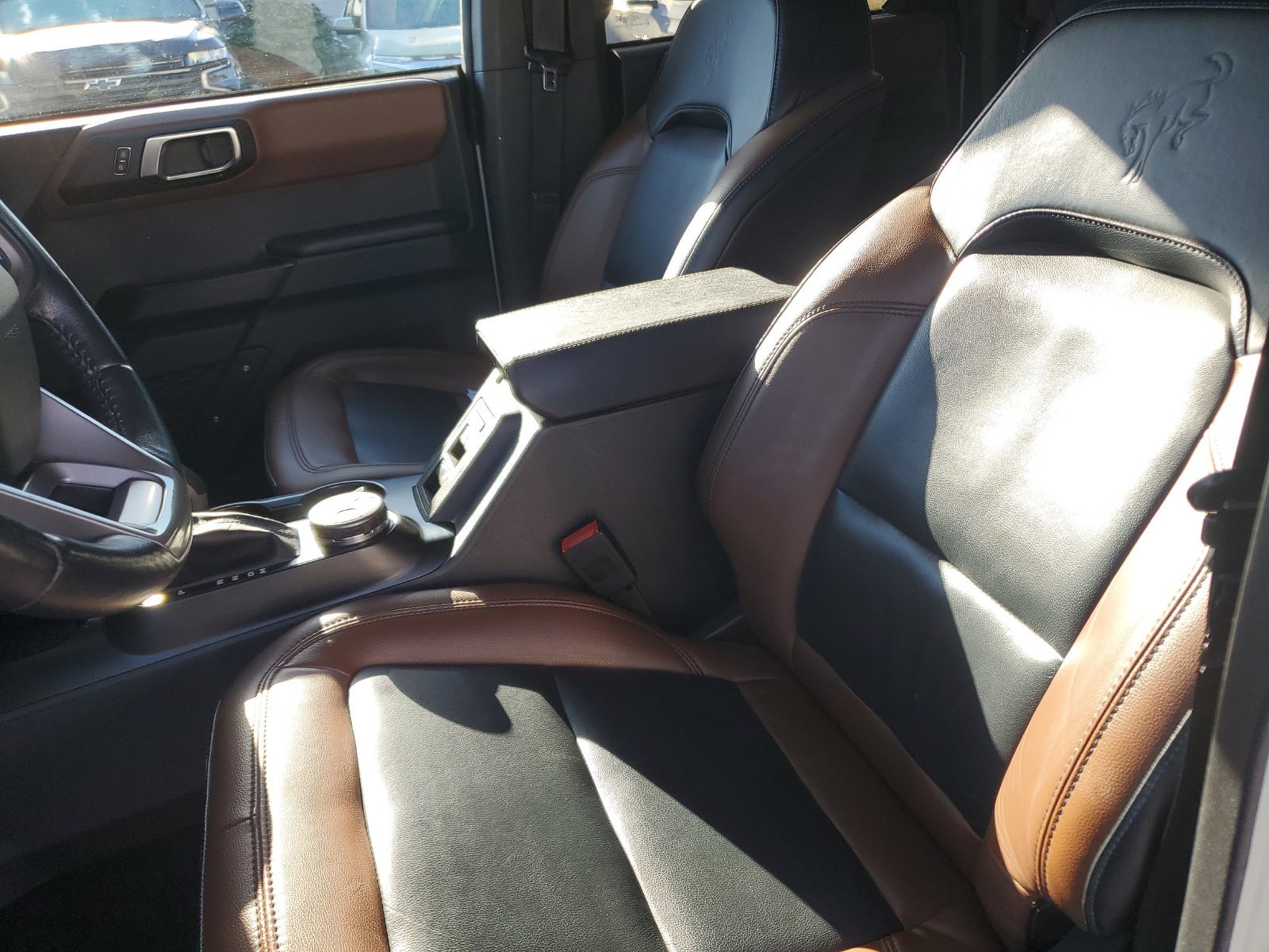 Used 2024 Ford Bronco Outer Banks w/ Sasquatch Package AWD/4WD image 16