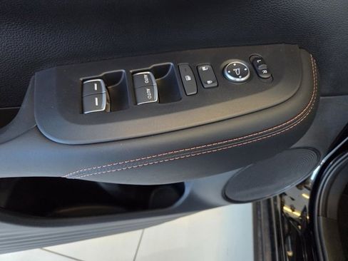 New 2026 Honda HR-V Sport image 18