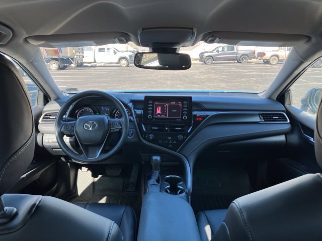Used 2024 Toyota Camry SE w/ Cold Weather Package FWD image 20