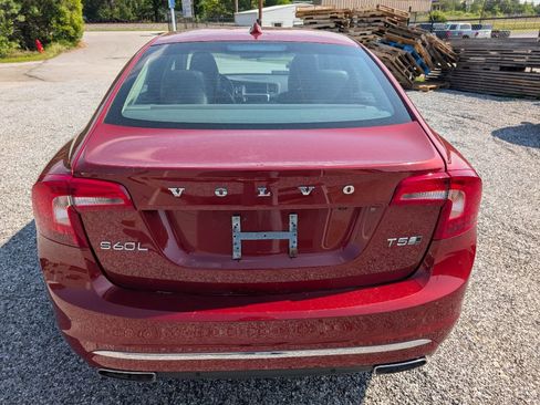 Used 2017 Volvo S60 T5 Inscription image 6