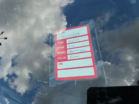 Used 2024 Kia Sportage SX FWD image 8