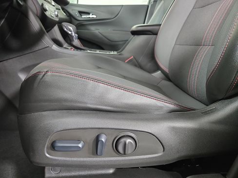Certified 2024 Chevrolet Equinox RS FWD image 30