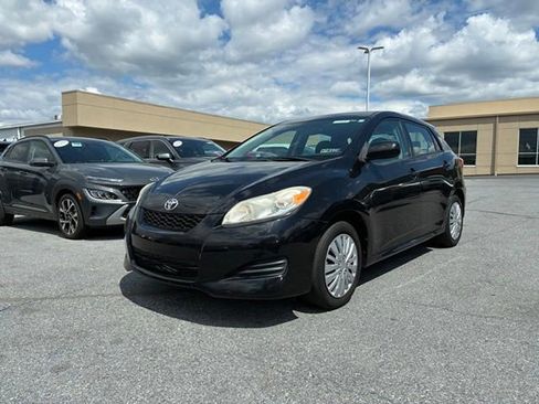 Used 2011 Toyota Matrix image 3