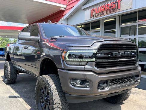 Used 2021 RAM 2500 Big Horn w/ Night Edition AWD/4WD image 15