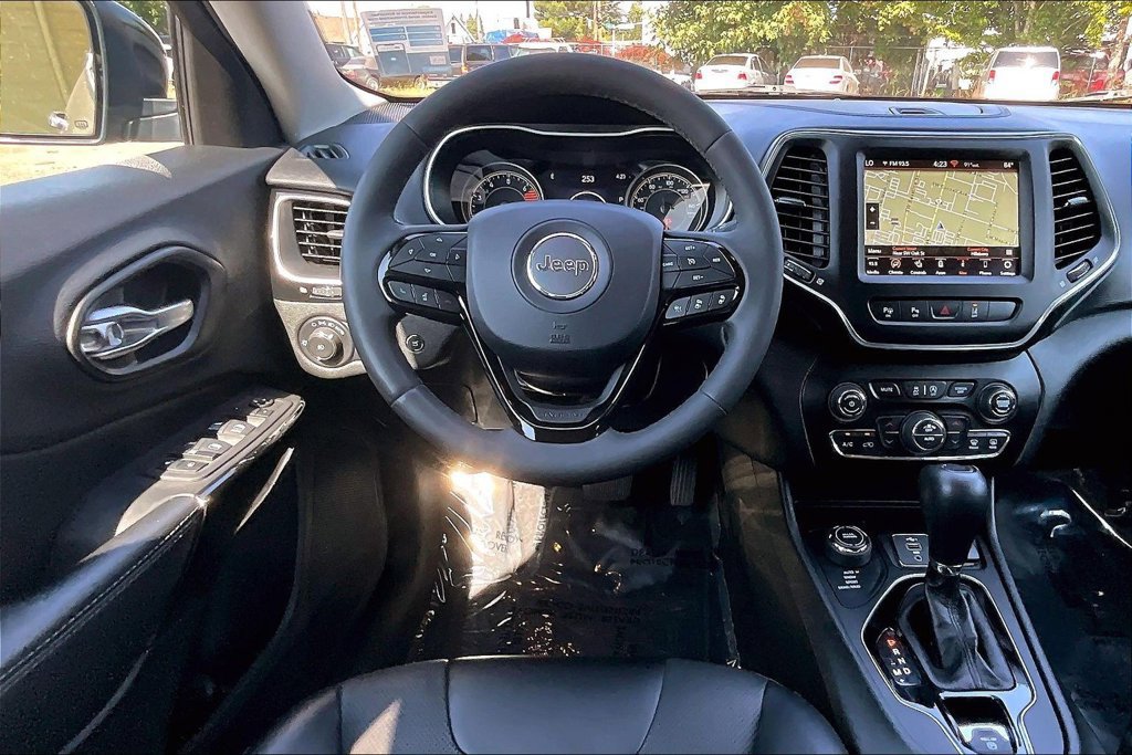 Used 2023 Jeep Cherokee Altitude Lux AWD/4WD image 7