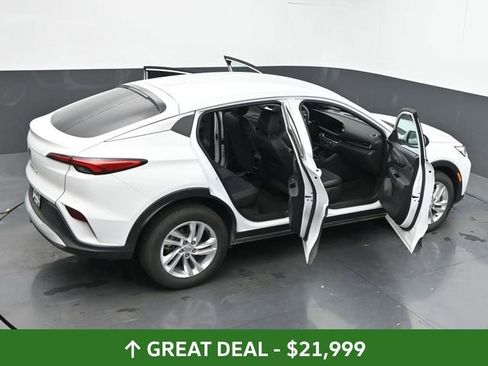 Used 2025 Buick Envista Preferred image 67