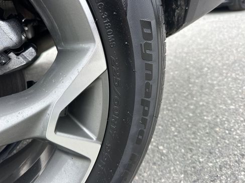 Used 2025 Chevrolet Trax LT w/ LT Convenience Package image 28