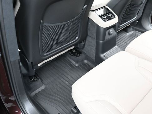 New 2026 Volvo XC90 T8 Ultra w/ Lounge Package AWD/4WD image 13