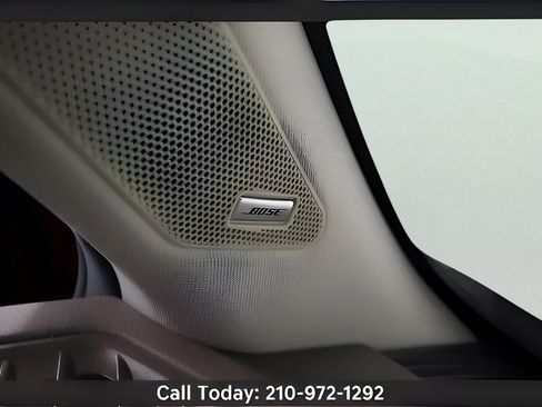 Used 2021 Nissan Rogue Platinum AWD/4WD image 32