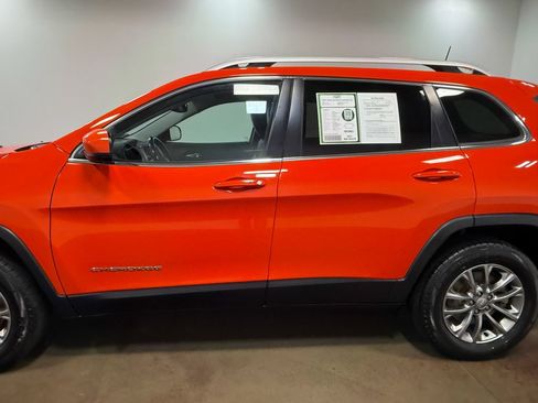 Used 2021 Jeep Cherokee Latitude Lux w/ Comfort/Convenience Group AWD/4WD image 37