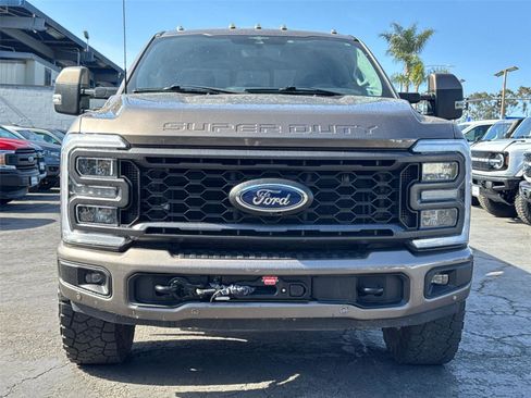 Used 2023 Ford F350 Lariat w/ Lariat Ultimate Package AWD/4WD image 5
