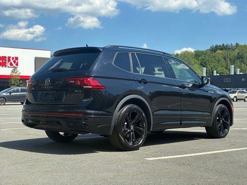 Used 2024 Volkswagen Tiguan SE R-Line AWD/4WD image 5