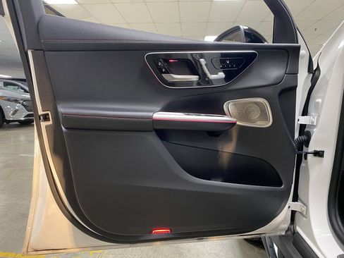 Certified 2024 Mercedes-Benz GLC 43 AMG 4MATIC image 9