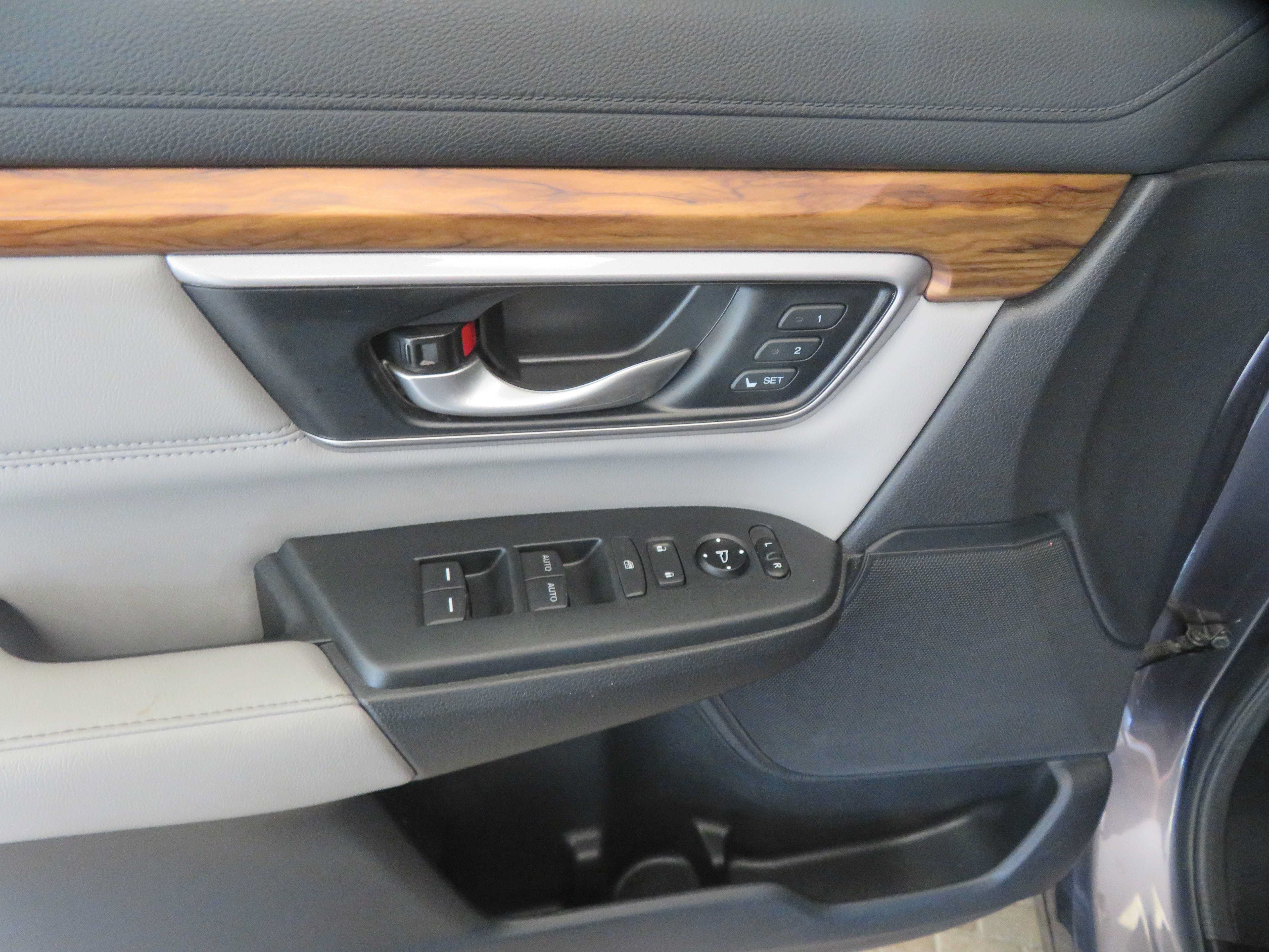 Used 2018 Honda CR-V EX-L image 14