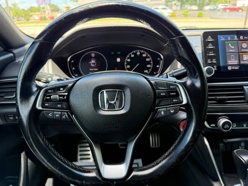 Used 2018 Honda Accord Sport image 28