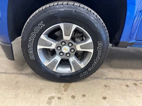 Used 2019 Chevrolet Colorado Z71 AWD/4WD image 9
