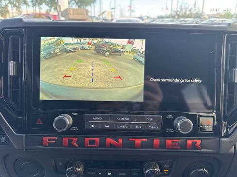 Certified 2025 Nissan Frontier Pro-X image 21