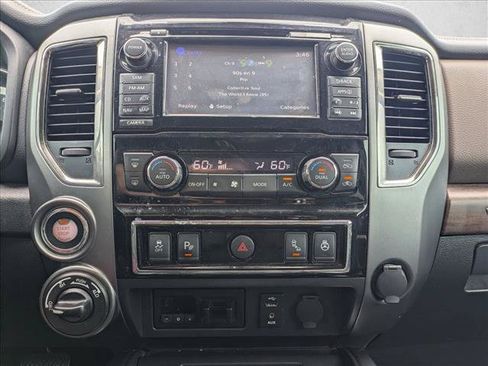 Used 2017 Nissan Titan Platinum Reserve AWD/4WD image 13
