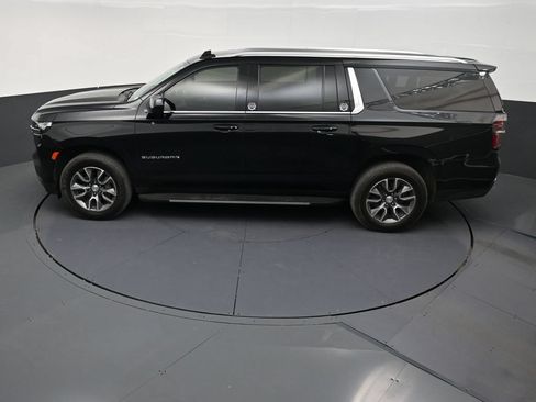 Used 2024 Chevrolet Suburban LS RWD image 13