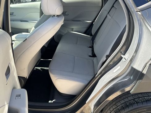 Used 2024 Hyundai Kona SEL image 21