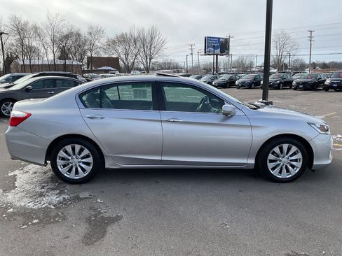 Used 2014 Honda Accord EX image 9
