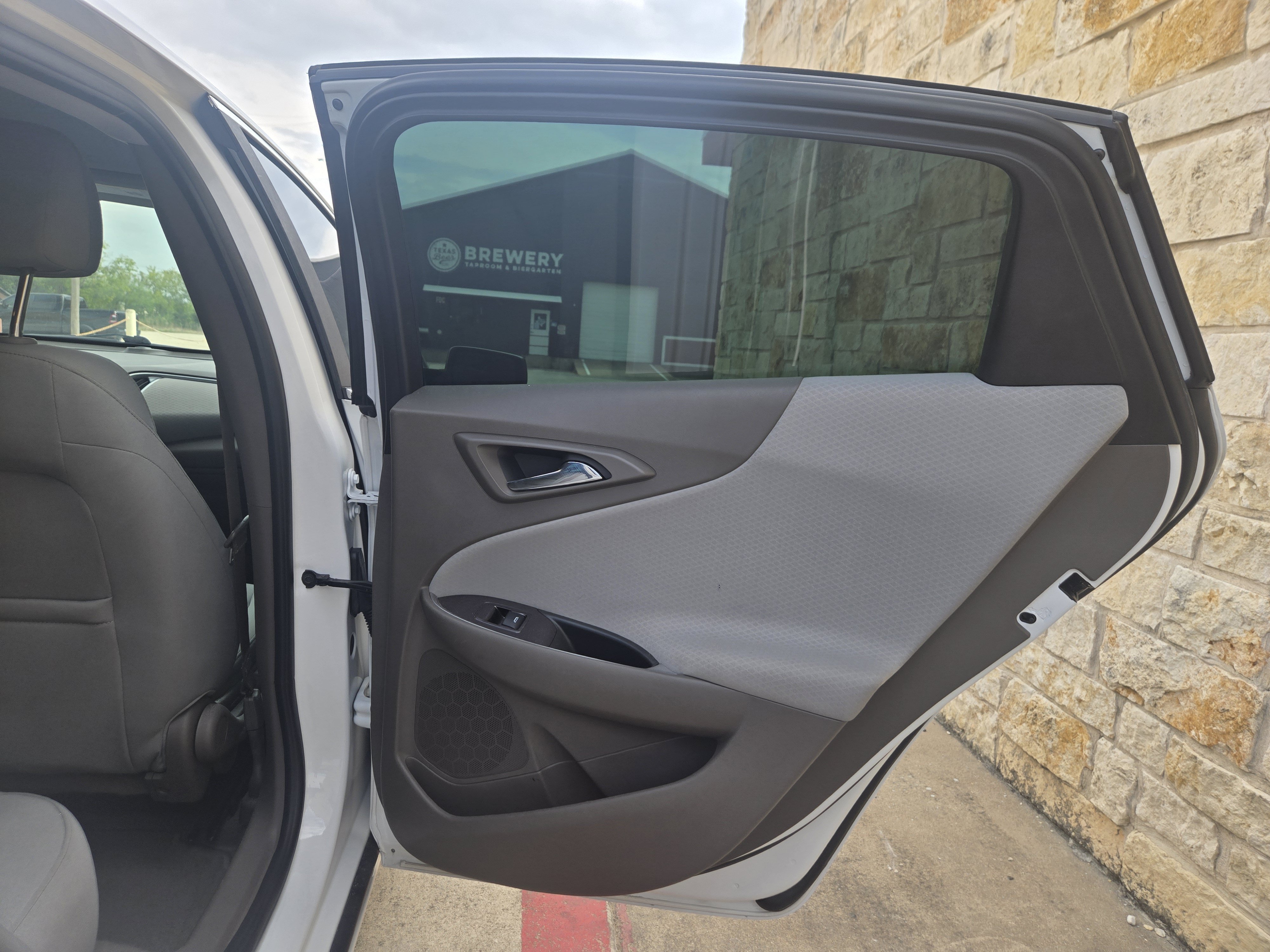 Used 2020 Chevrolet Malibu LS FWD image 11