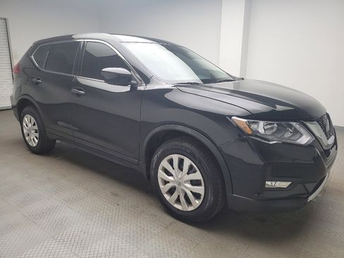 Used 2018 Nissan Rogue S AWD/4WD image 11