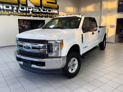 Used 2017 Ford F250 XLT image 1