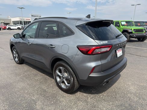 Used 2025 Ford Escape ST-Line AWD/4WD image 7