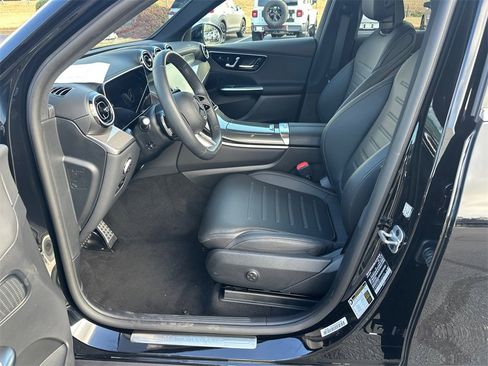 Certified 2025 Mercedes-Benz GLC 300 image 9