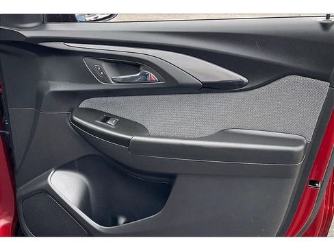 Used 2023 Chevrolet TrailBlazer LT image 25