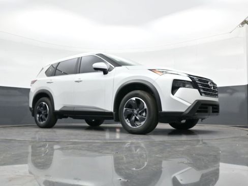 New 2025 Nissan Rogue SV image 17