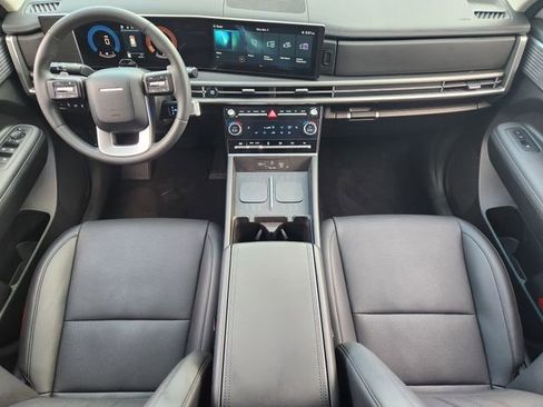 Certified 2025 Hyundai Santa Fe SEL image 19