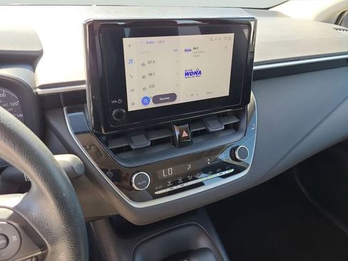 Used 2024 Toyota Corolla LE FWD image 30