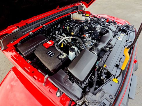 Used 2022 Jeep Wrangler Rubicon w/ Safety Group image 39