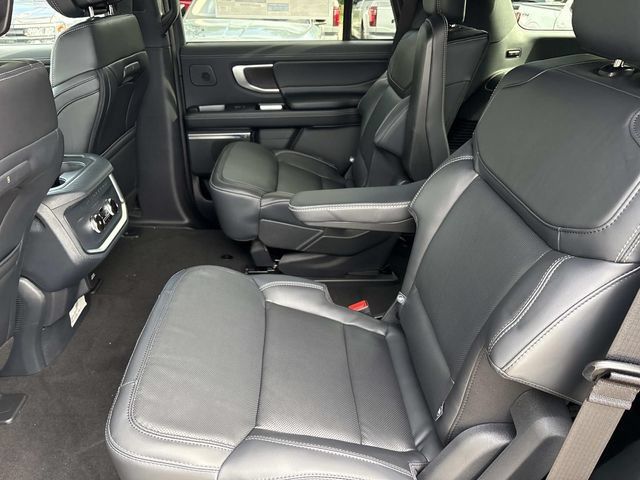 New 2027 Ford Expedition Platinum w/ Stealth Appearance Package AWD/4WD image 18
