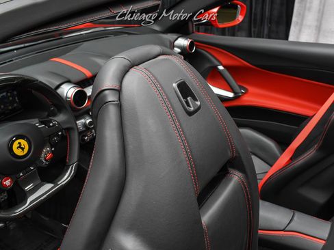 Used 2021 Ferrari 812 GTS image 24